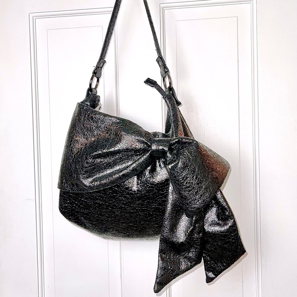Funky 1980s inspired black fabric shoulder bag with big bow Halloween!